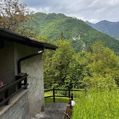 Calcar Chalet Avenone