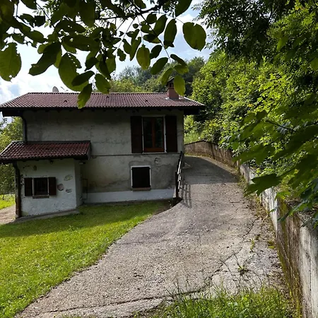 Calcar Chalet Avenone
